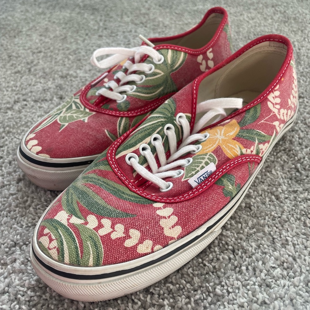 Vans Authentic Slim - Red Hawaiian Print (Unisex)